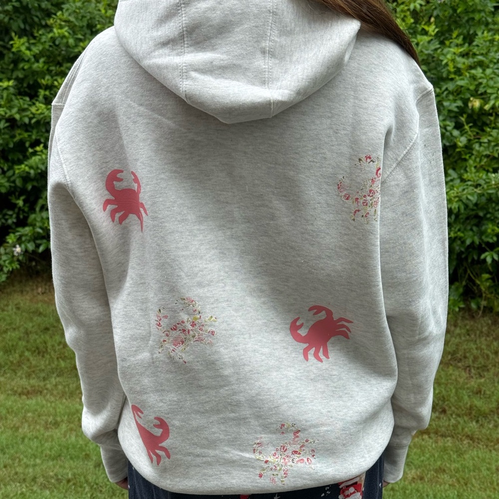 Coastal Crab Print Hoodie: Handcrafted cotton blend sweatshirt